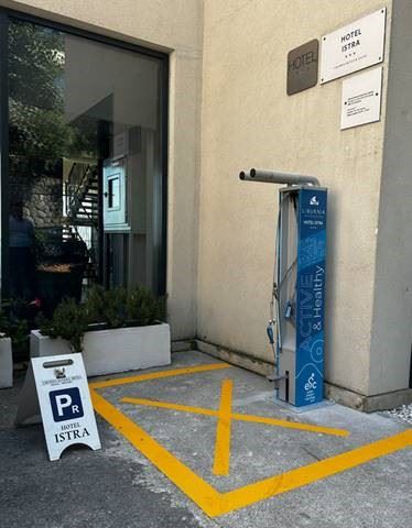 Stazione di riparazione biciclette
